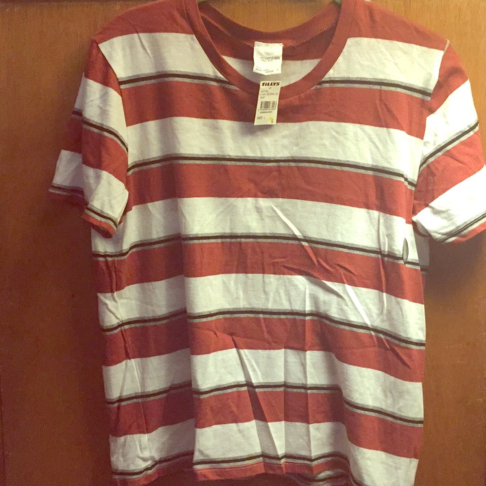 Essentials: t-shirt.